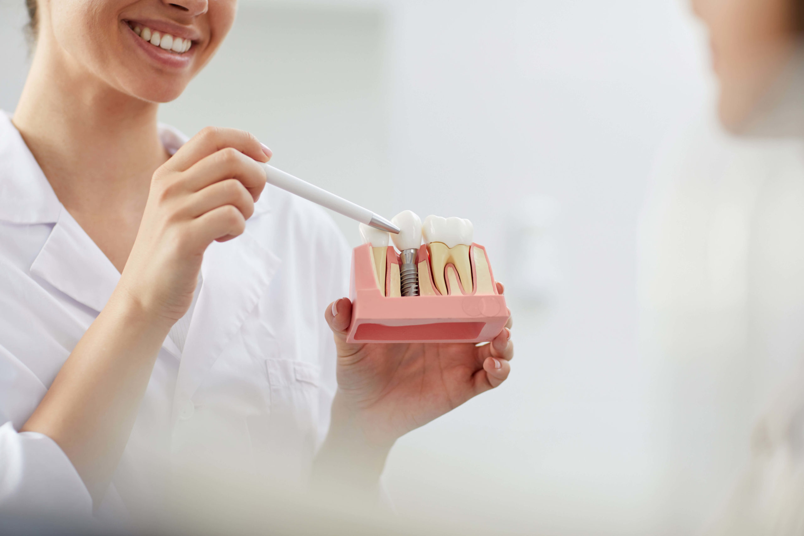 affordable dental implants in queens